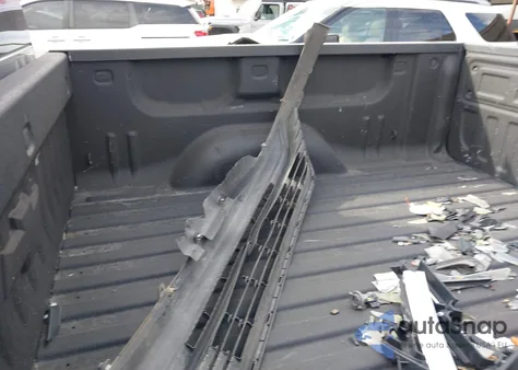 2017 Chevrolet Silverado 1500 1Lt z USA, uszkodzony, nr VIN 3GCPCREC6HG235037